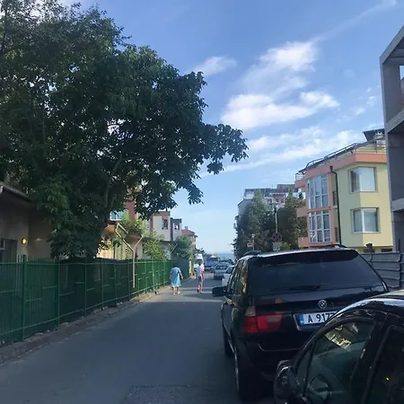 Прекрасные Солнечные Апартаменты Appartement *